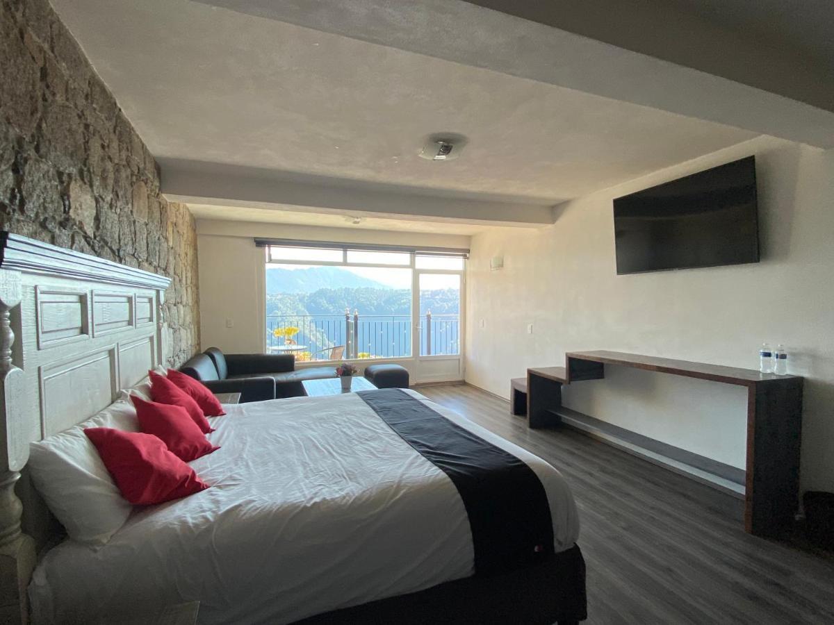 Vista Zacatlan Hotel エクステリア 写真